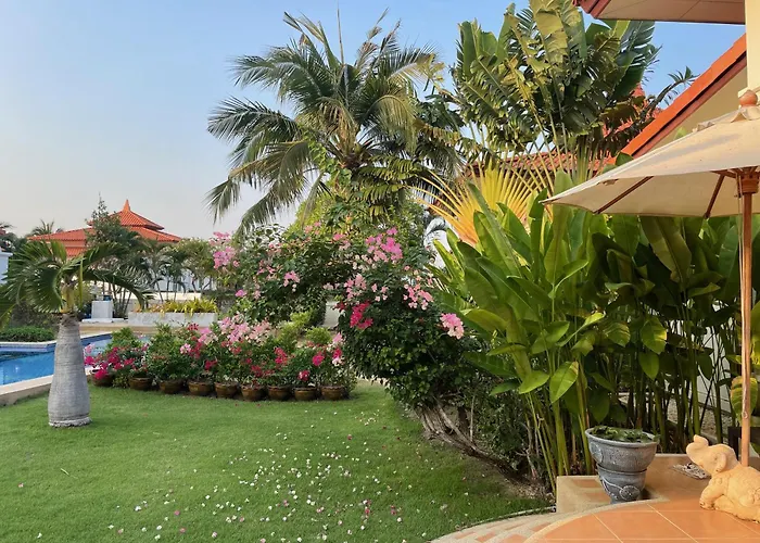 Villa Bougainvillea